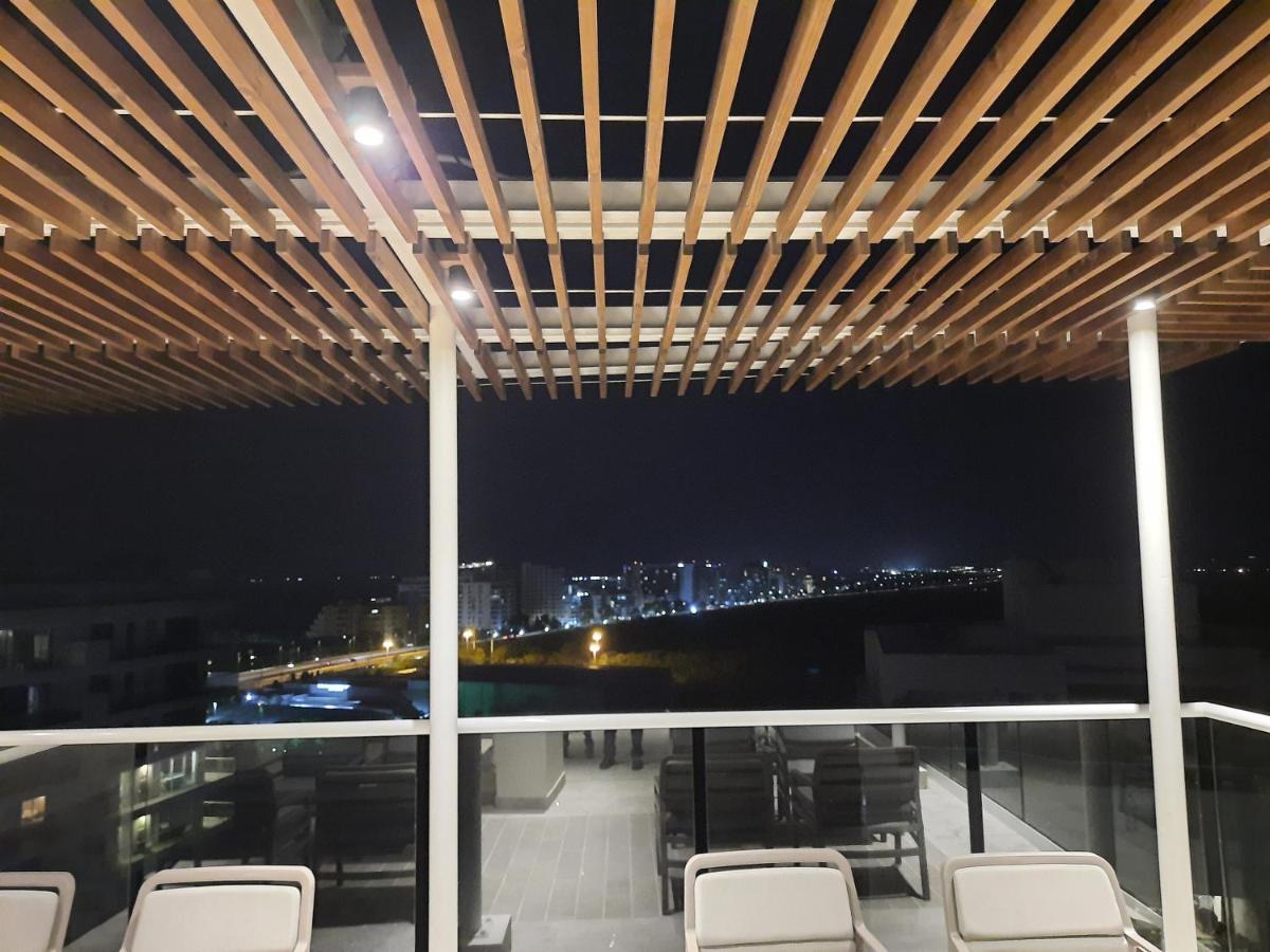 Dominique Cartagena, Beautiful 2 Bedroom Apartment Kültér fotó