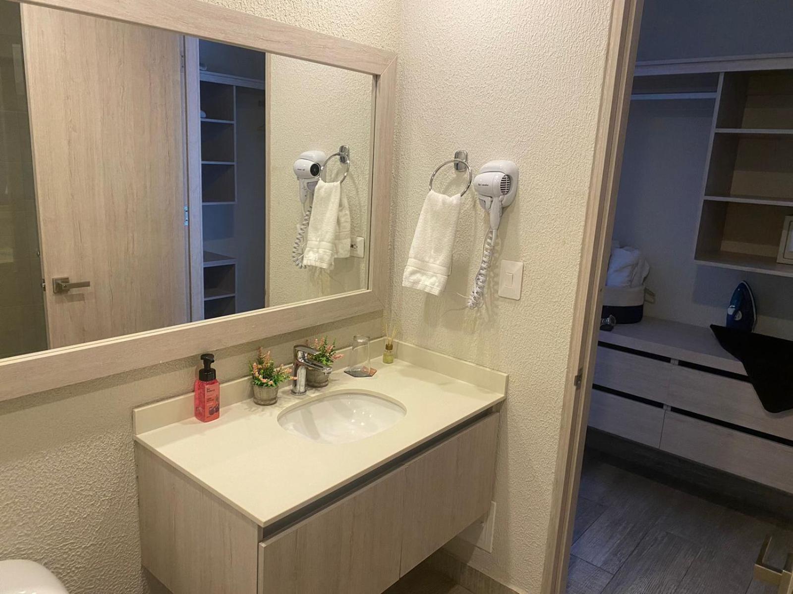 Dominique Cartagena, Beautiful 2 Bedroom Apartment Kültér fotó